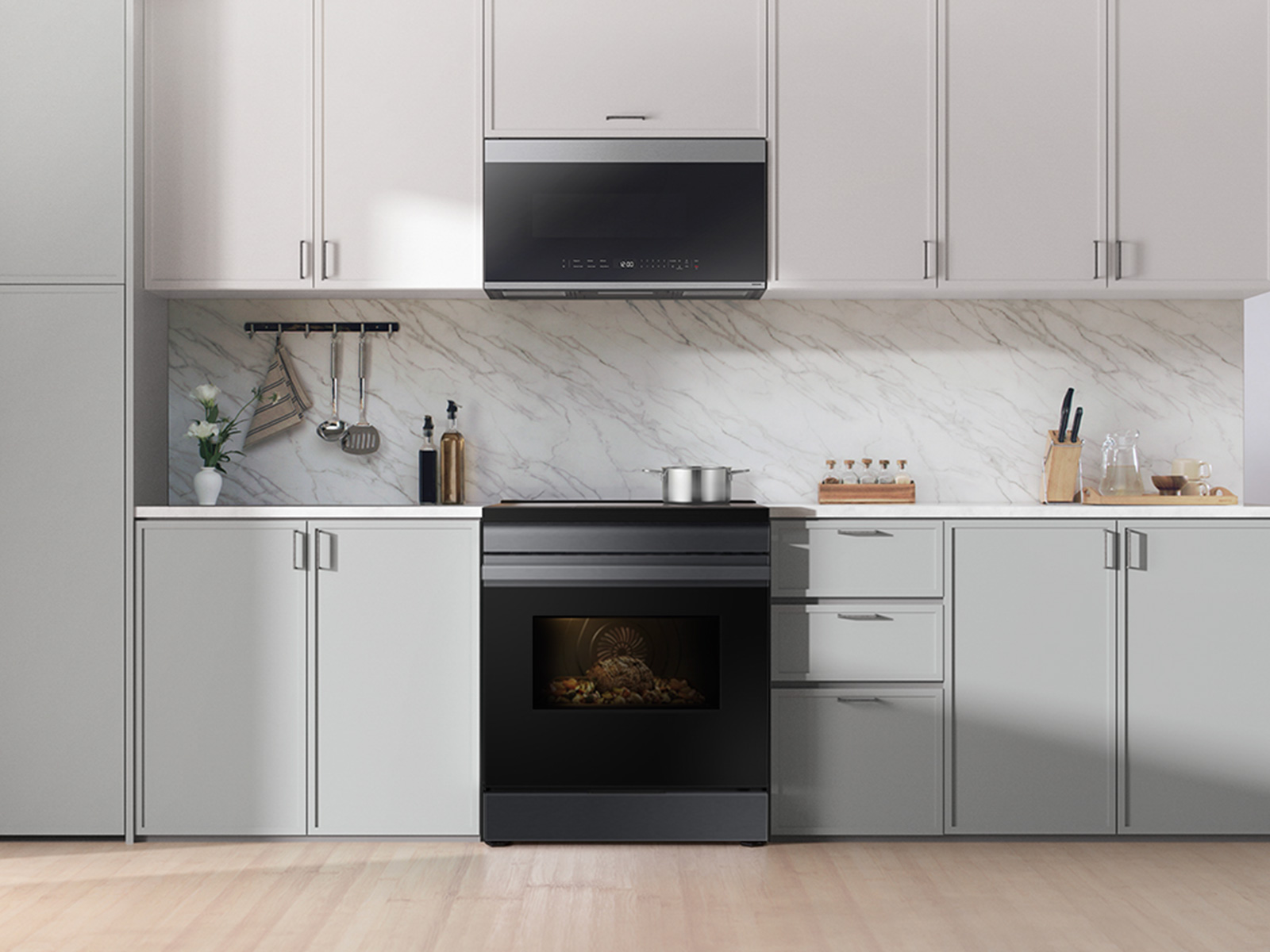 Thumbnail image of Bespoke 6.3 cu. ft. Smart Slide-In Induction Range with Anti-Scratch Glass Cooktop in Matte Black Steel&nbsp;