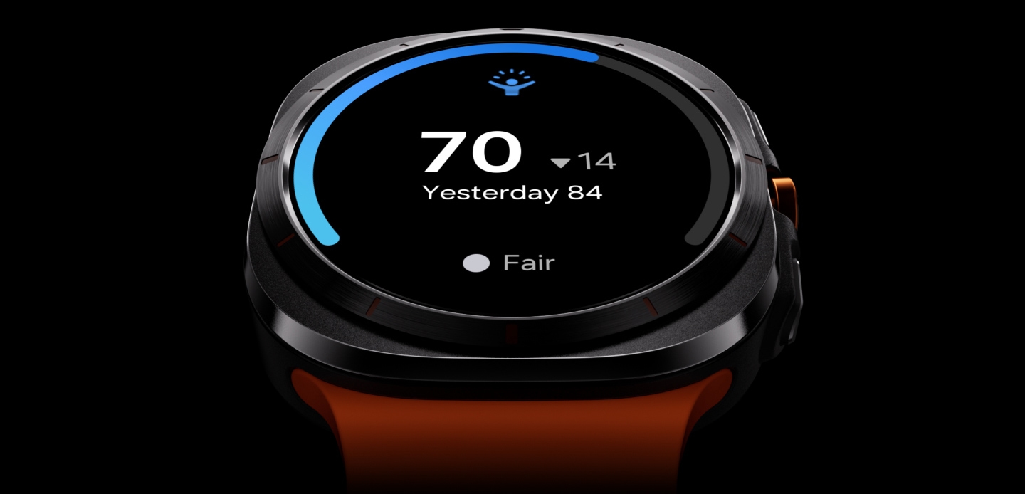 As the Energy Score goes up on the display and stops at '94', cards with different health metrics for sleep score, steps and heart rate pop up around the watch.